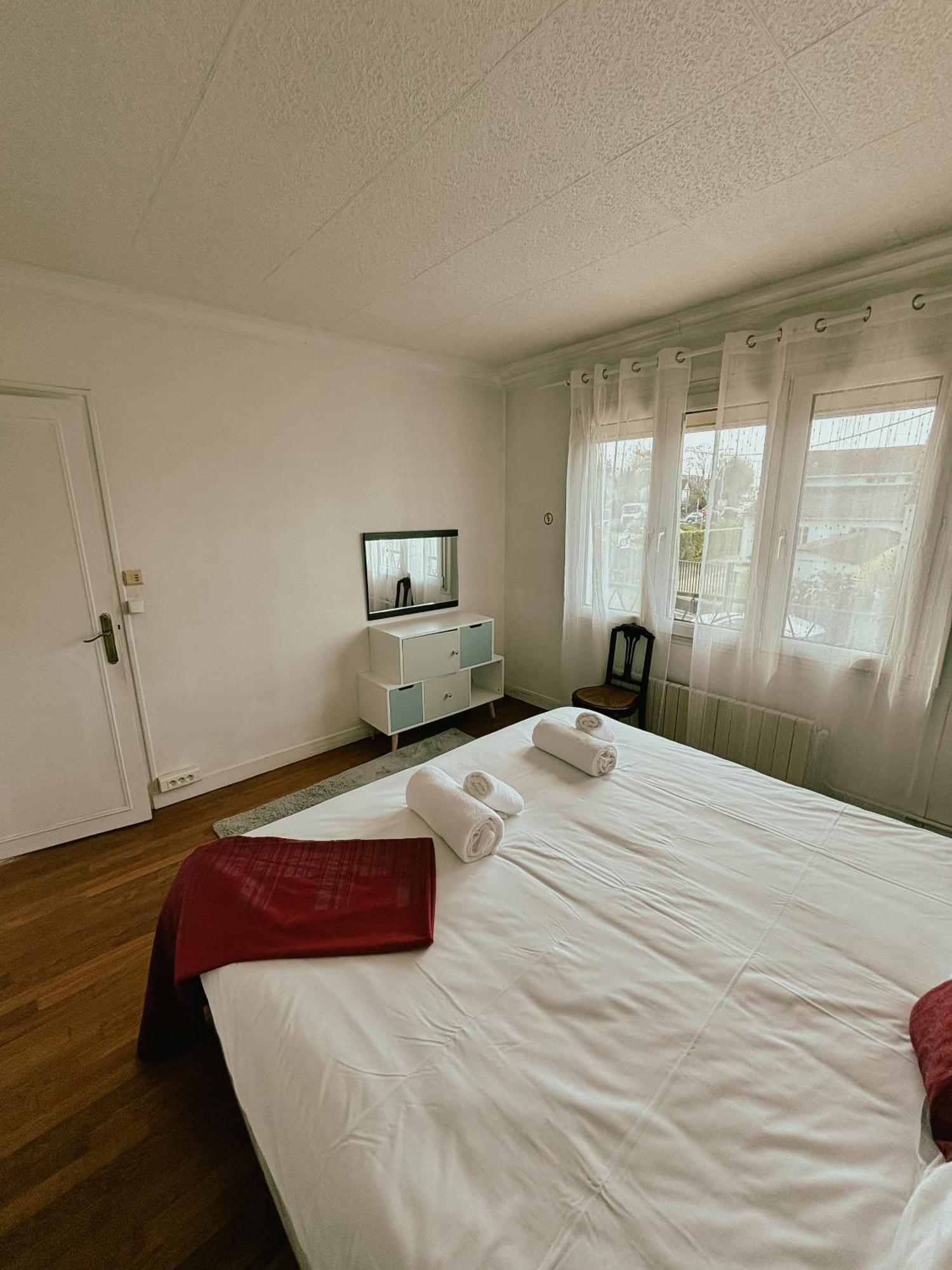 Duplex Avec Jardin - Proche Paris - Disneyland - Rer - Noisy-le-Grand Exteriér fotografie